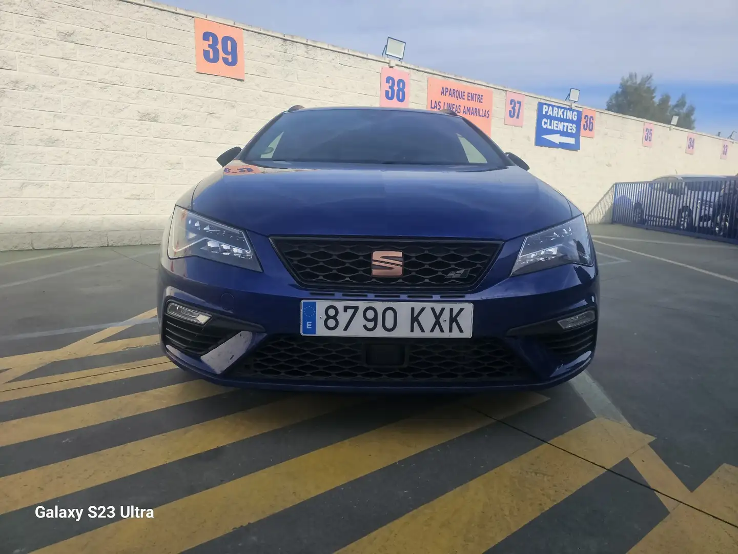 SEAT Leon León 2.0 TSI S&S Cupra DSG 300 - 1