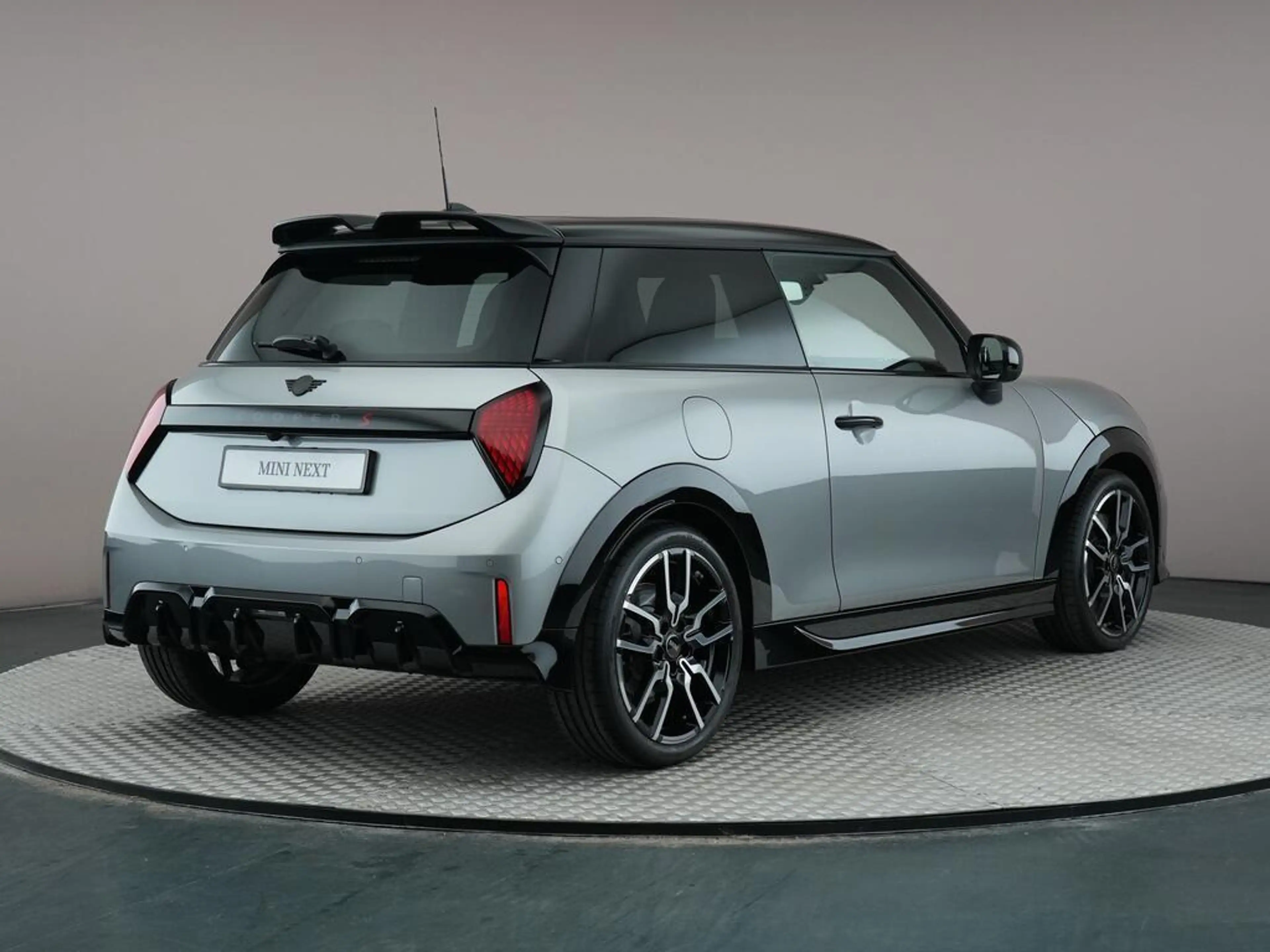 MINI Cooper S 3-Deurs | Pakket XL + John Cooper Works Uitvoering — photo 2