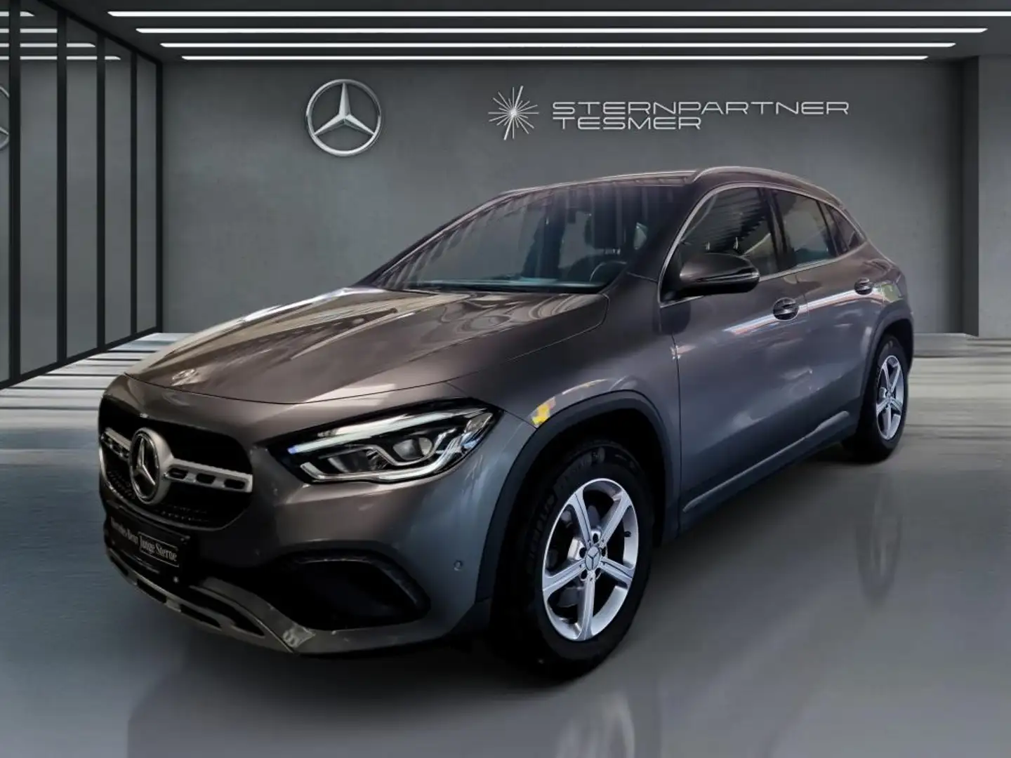 Mercedes-Benz GLA 200 PROGRESSIVE +SHZ+PDC+KAMERA+MBUX+LED+AHK Gris - 2