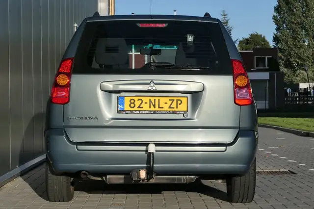 Mitsubishi Space Star view 9