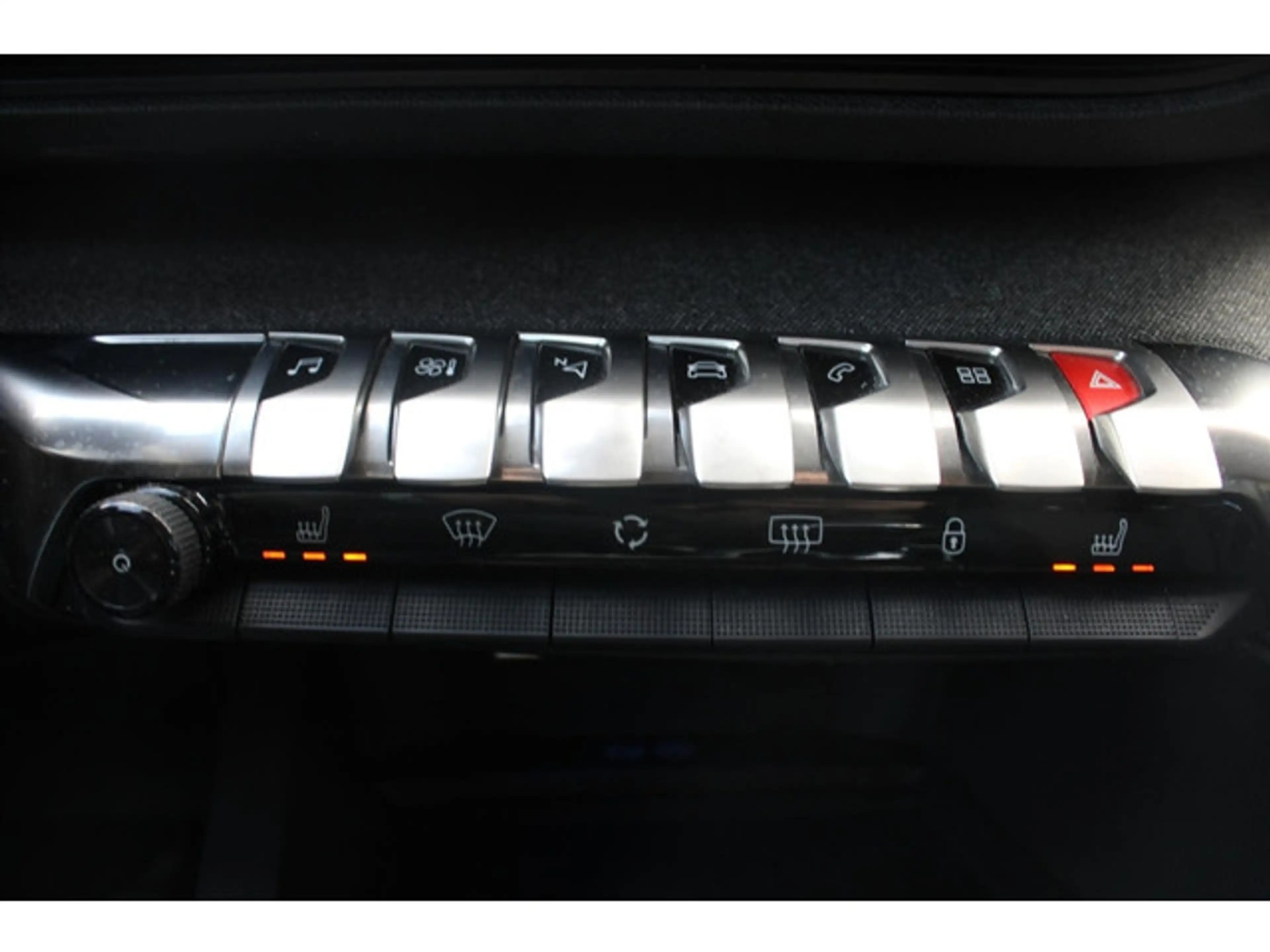 Peugeot 5008 1.2 PureTech *Allure* | Camera | Carplay | Stoelve — photo 11