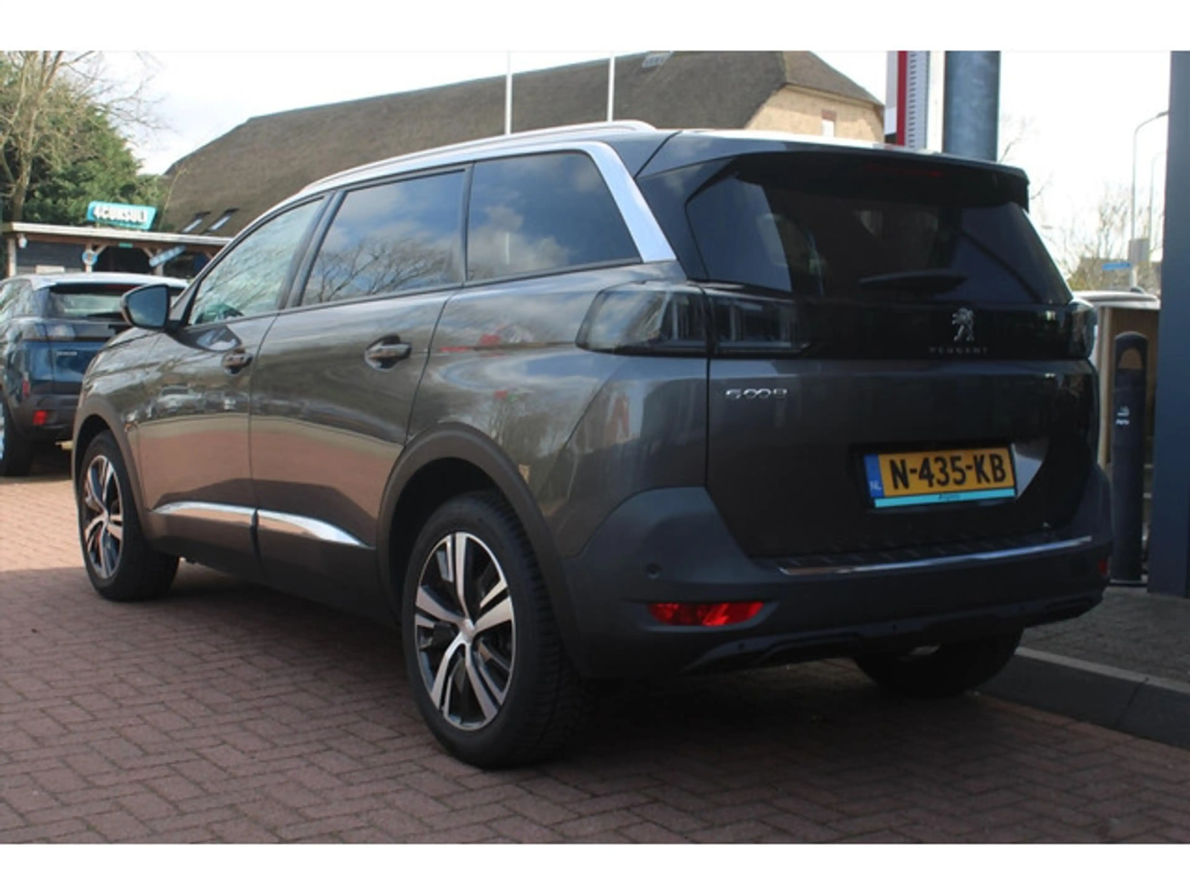 Peugeot 5008 1.2 PureTech *Allure* | Camera | Carplay | Stoelve — photo 3