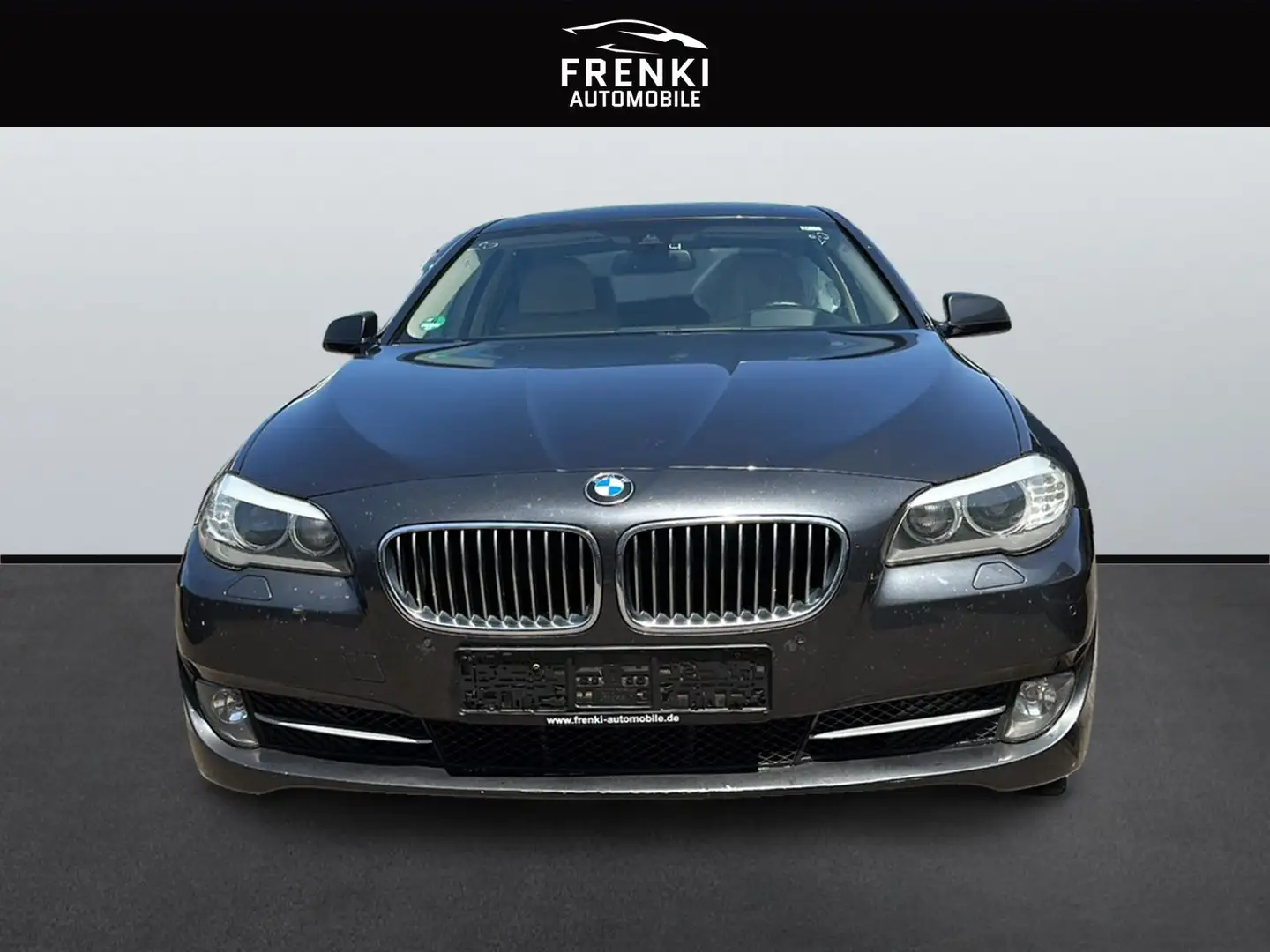 BMW 530 5 Lim. 530 d xDrive*Glasdach*Head-Up*Navi Prof.* Grau - 2