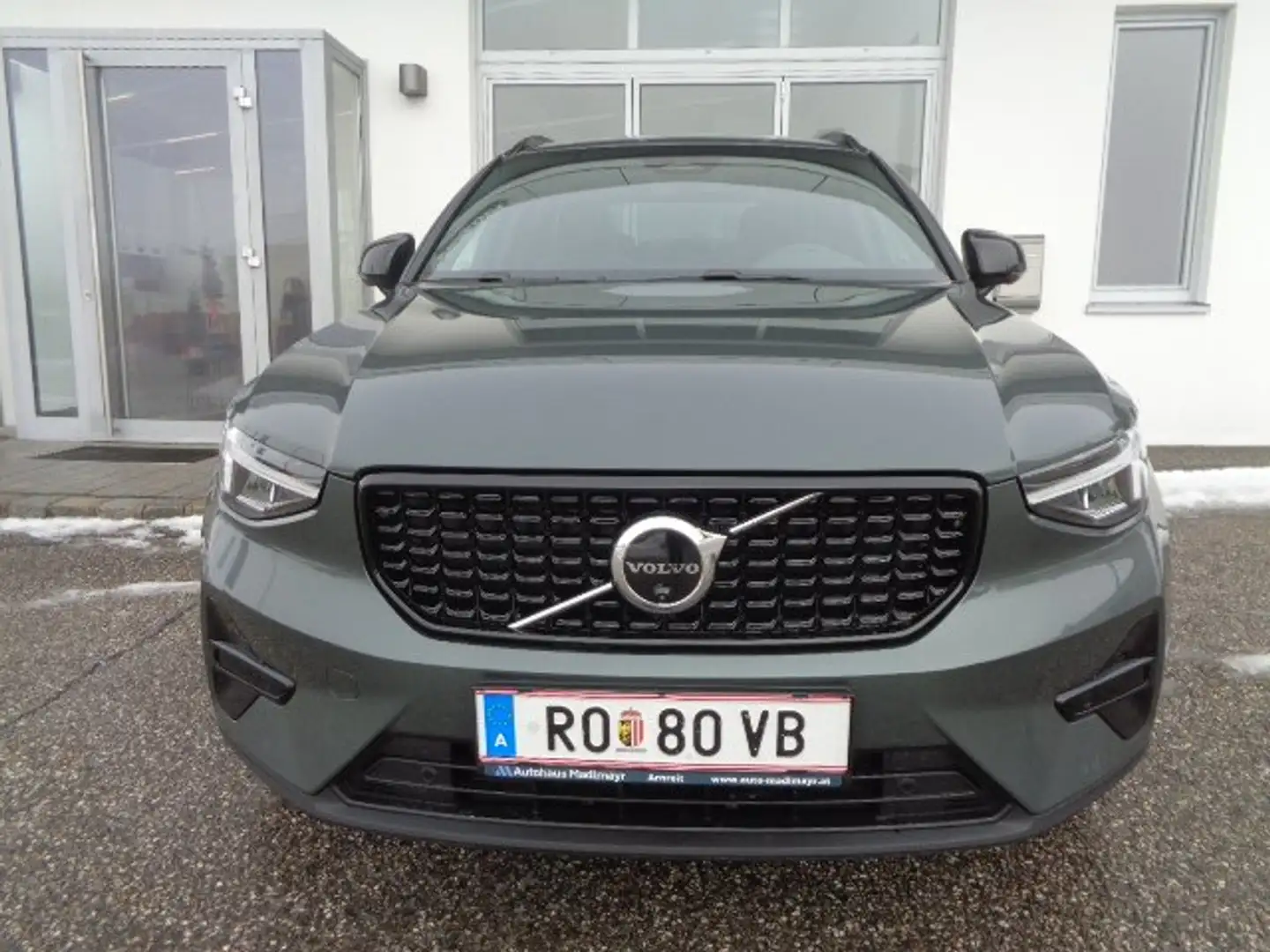 Volvo XC40 Plus Dark 2WD - 1