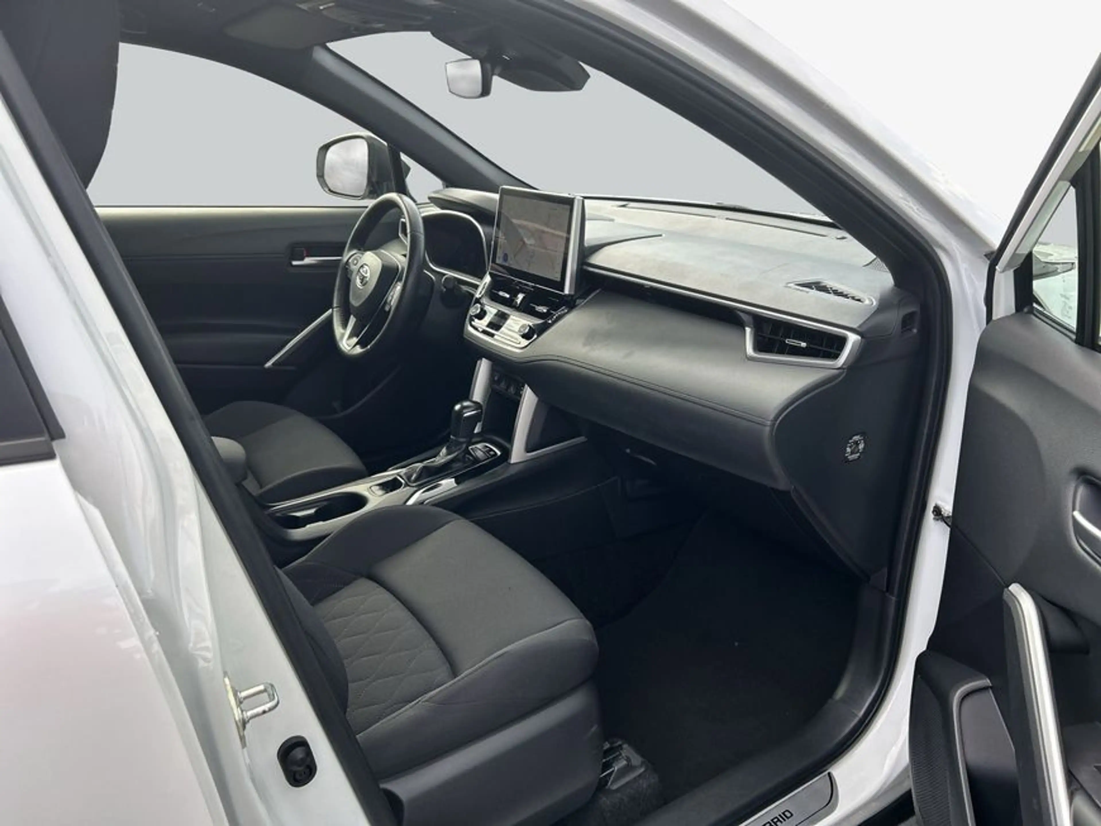 Toyota Corolla Cross Hybrid 2.0 VVT-i Team D — photo 12