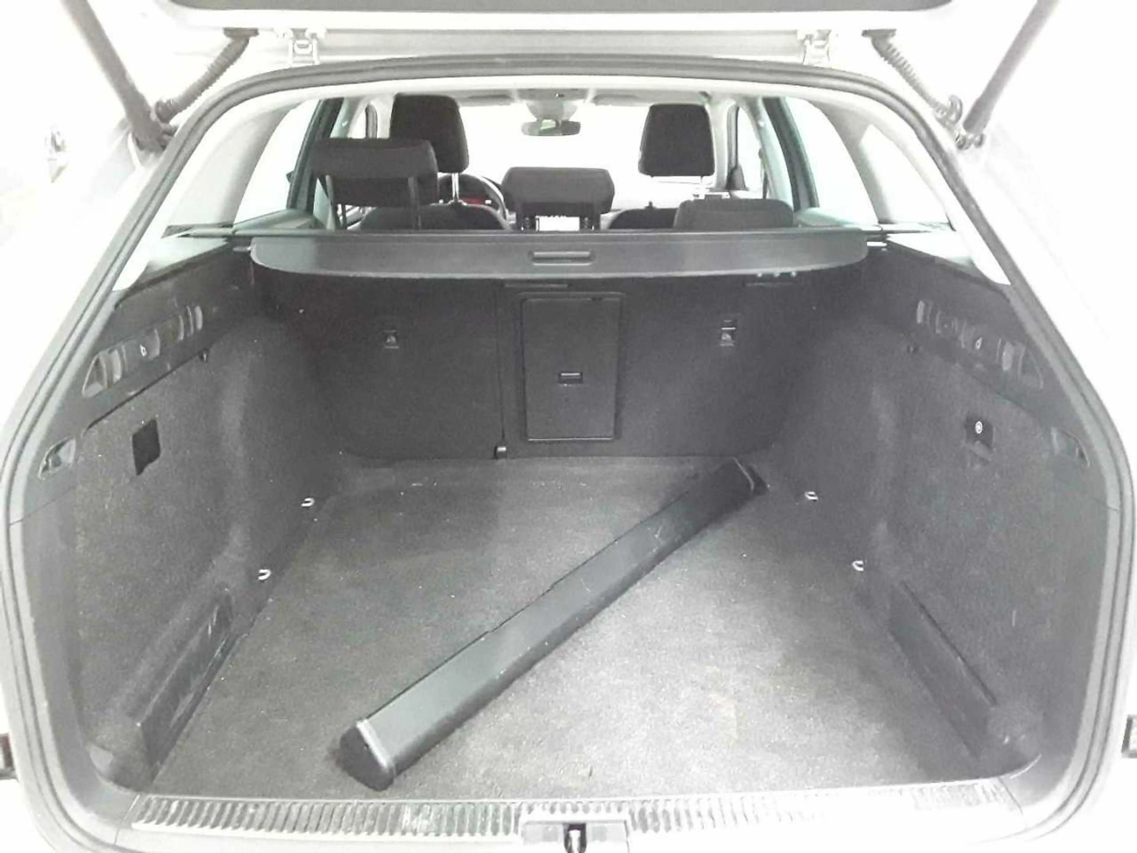 Skoda Superb Superb Combi 4x4 Style ACC NAV PDC — photo 15