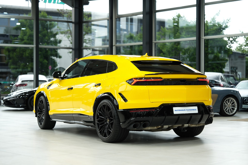 Lamborghini Urus — photo 3