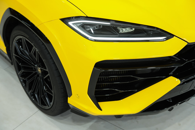 Lamborghini Urus — photo 12