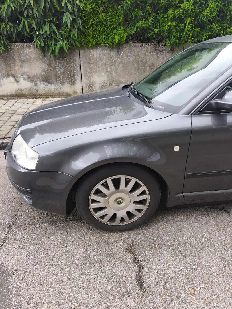 Skoda Superb 2.8 V6 Elegance - 2