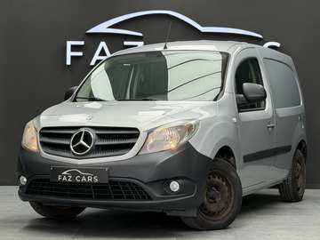 1.5 CDI * RADIO + BLUETOOTH + CLIM + GARANTIE *