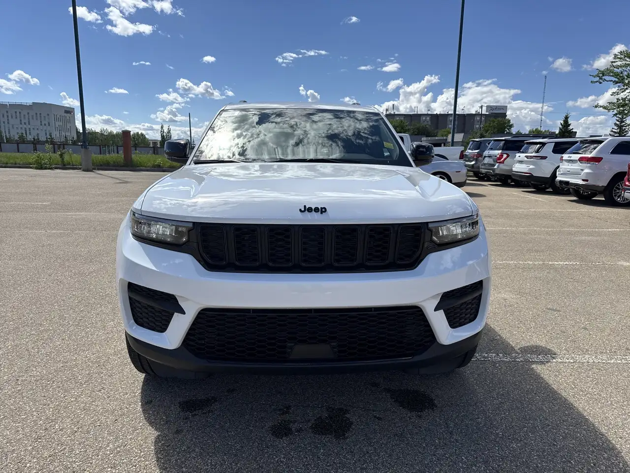 Jeep Grand Cherokee снимка Jeep Grand Cherokee