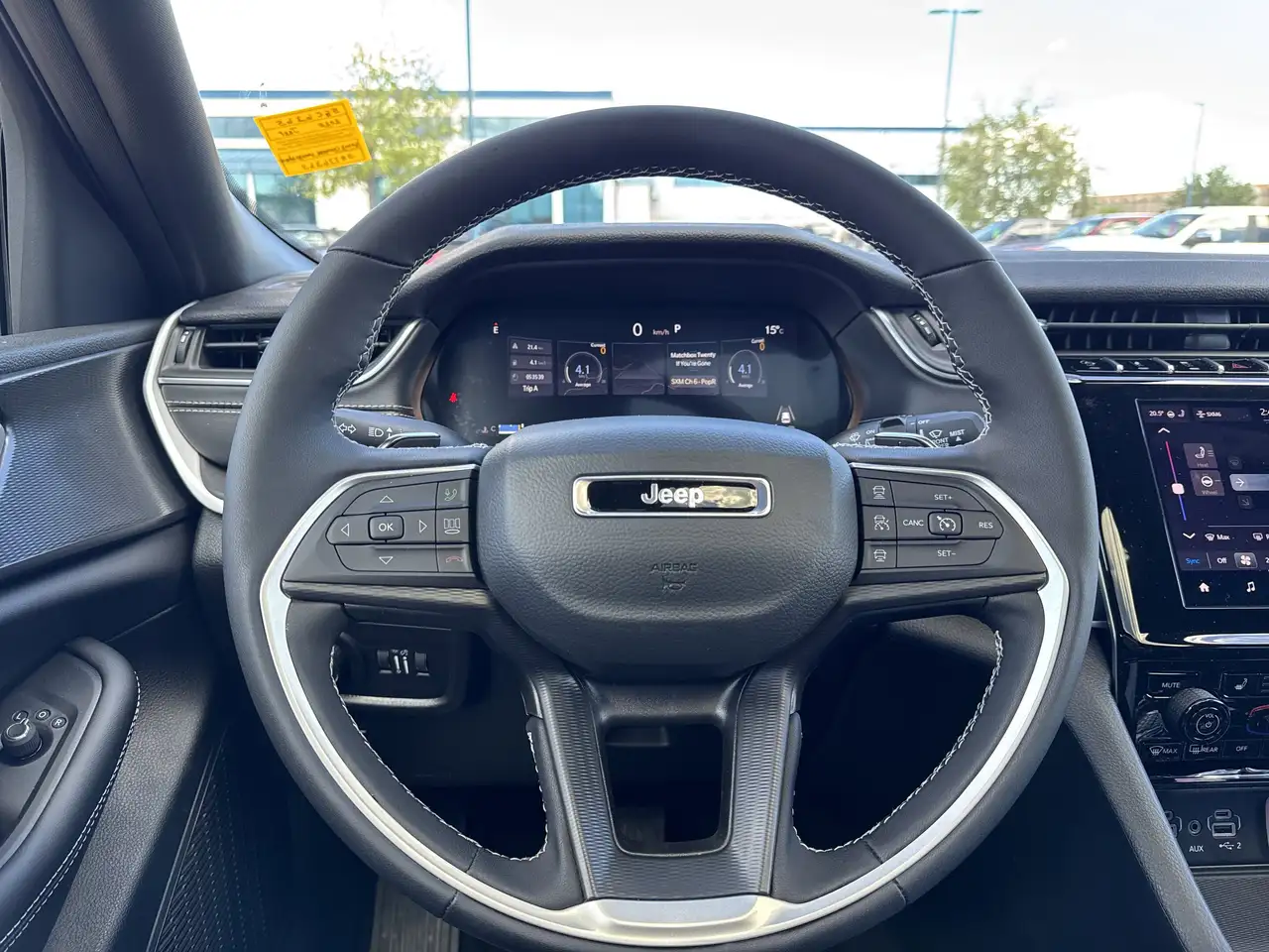 Jeep Grand Cherokee снимка Jeep Grand Cherokee