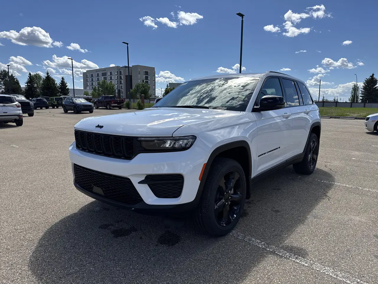 Jeep Grand Cherokee снимка Jeep Grand Cherokee