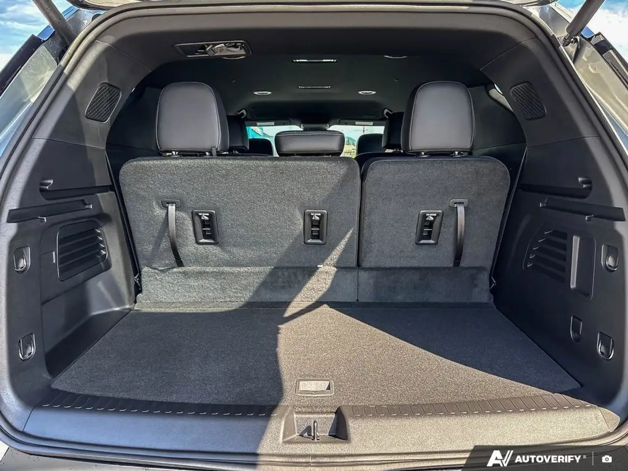 Chevrolet Traverse photo Chevrolet Traverse