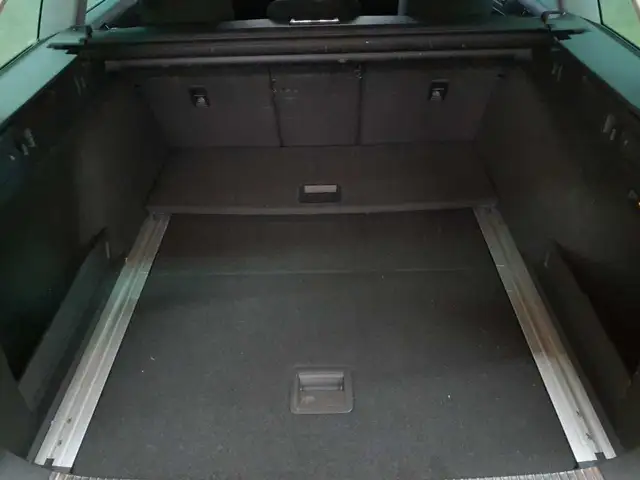 Volkswagen Passat view 15