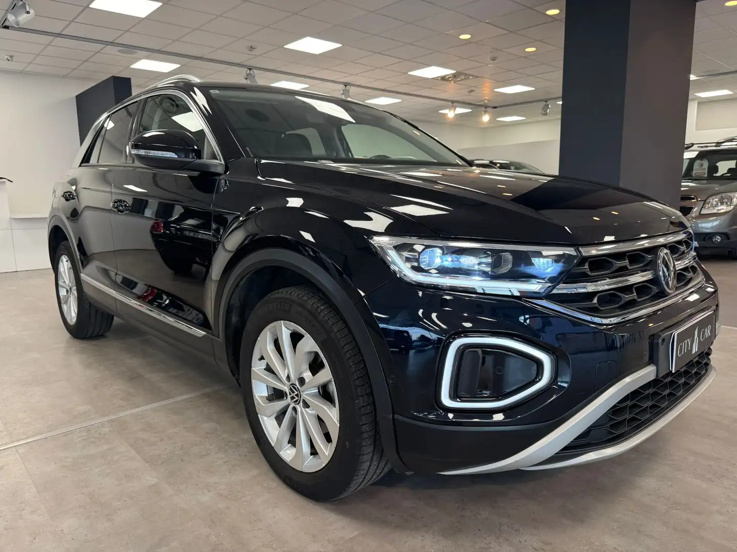 Volkswagen T-Roc T-Roc 2022 1.0 tsi style 110cv Zwart - 1