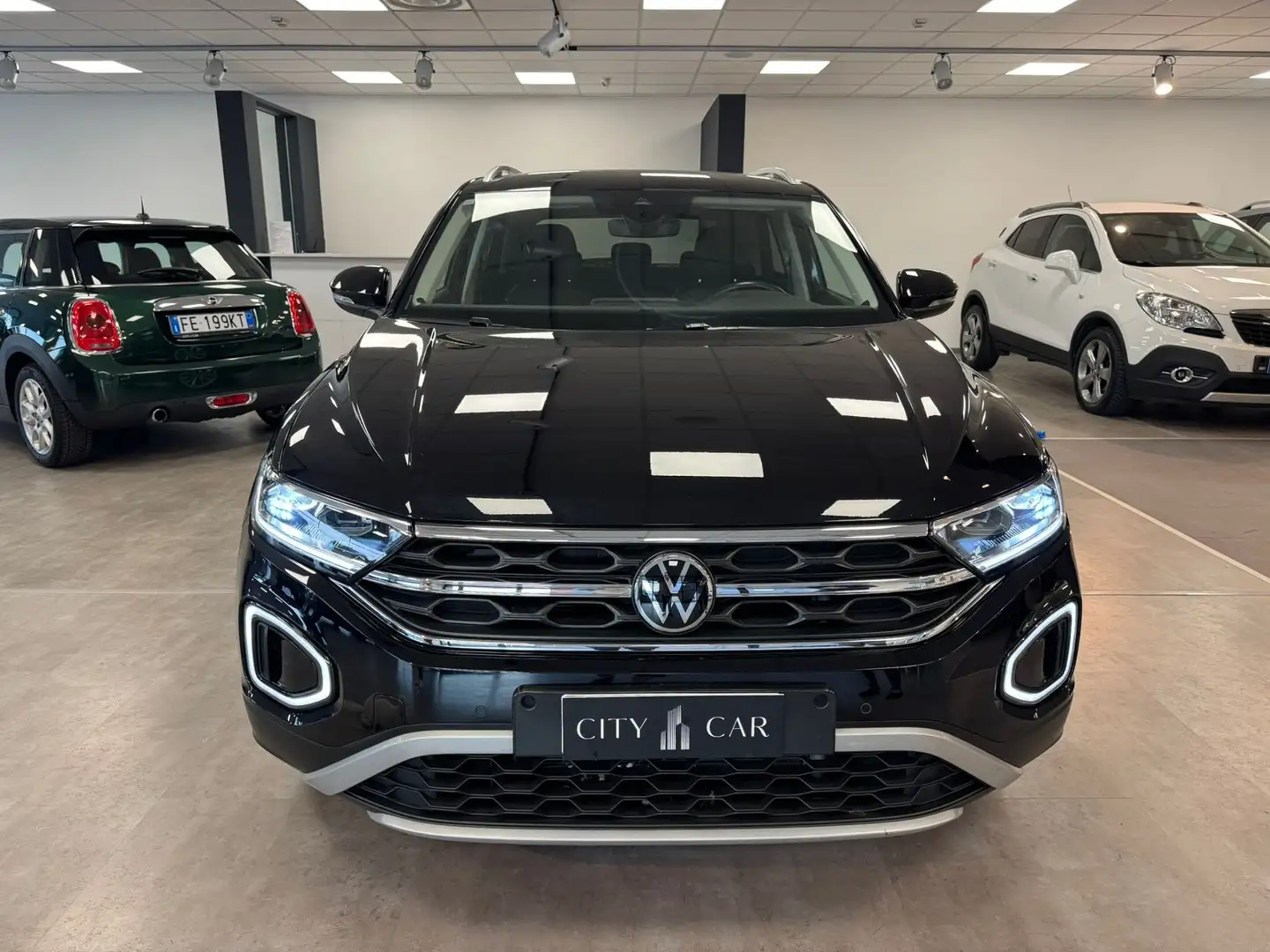 Volkswagen T-Roc T-Roc 2022 1.0 tsi style 110cv Zwart - 2