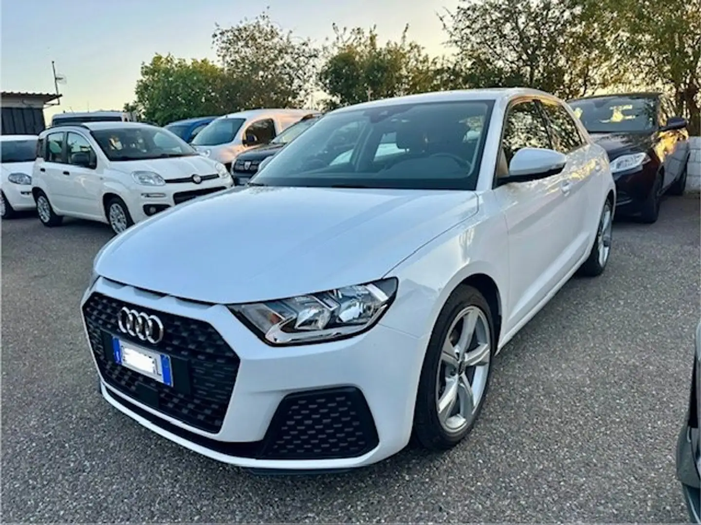 Audi A1 Sportback 30 1.0 TFSI Admired 116cv s-tronic Bianco - 2
