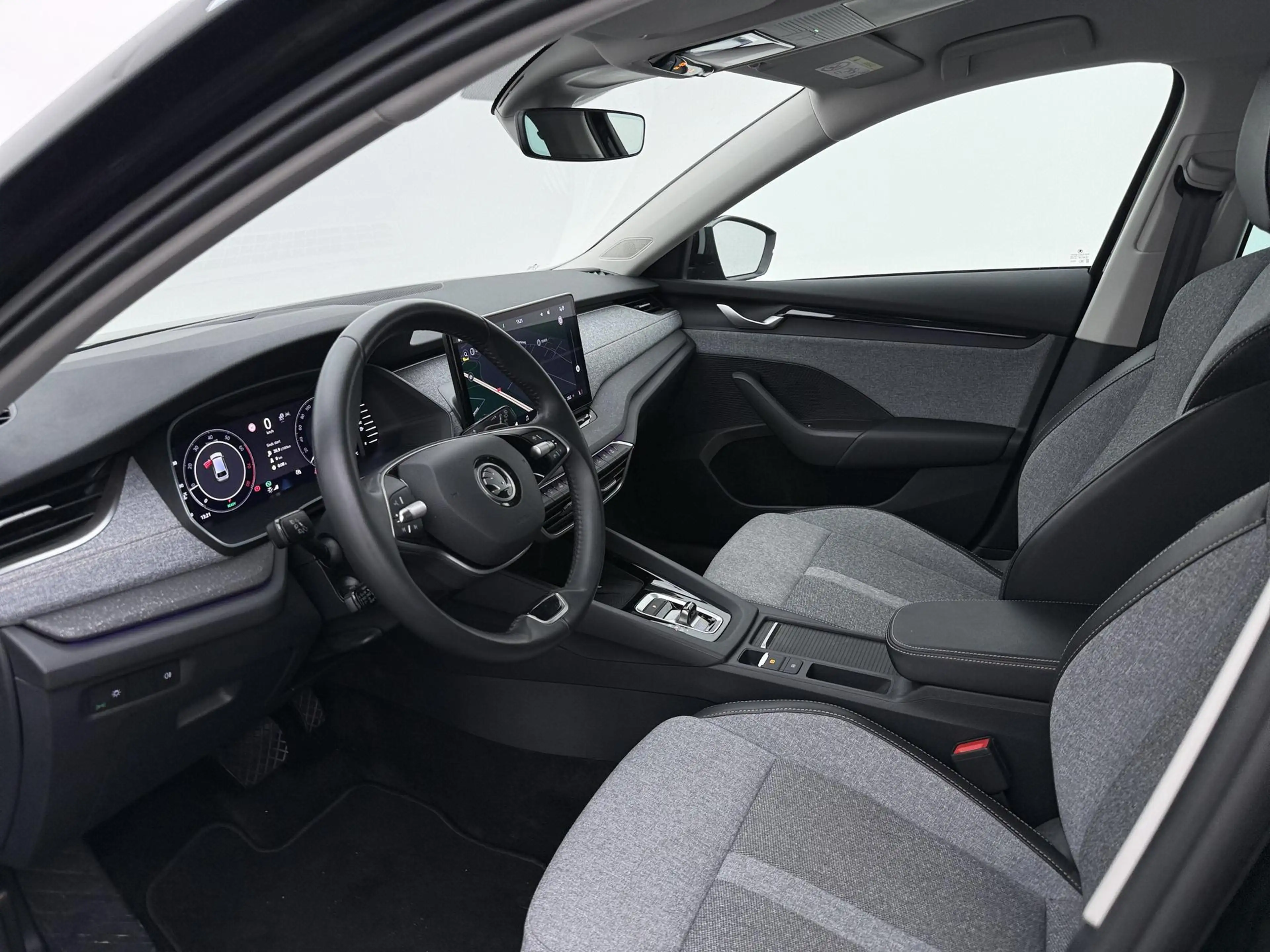 Skoda Octavia Combi 1.5 TSI Business Edition | Elek Achterklep | — photo 3