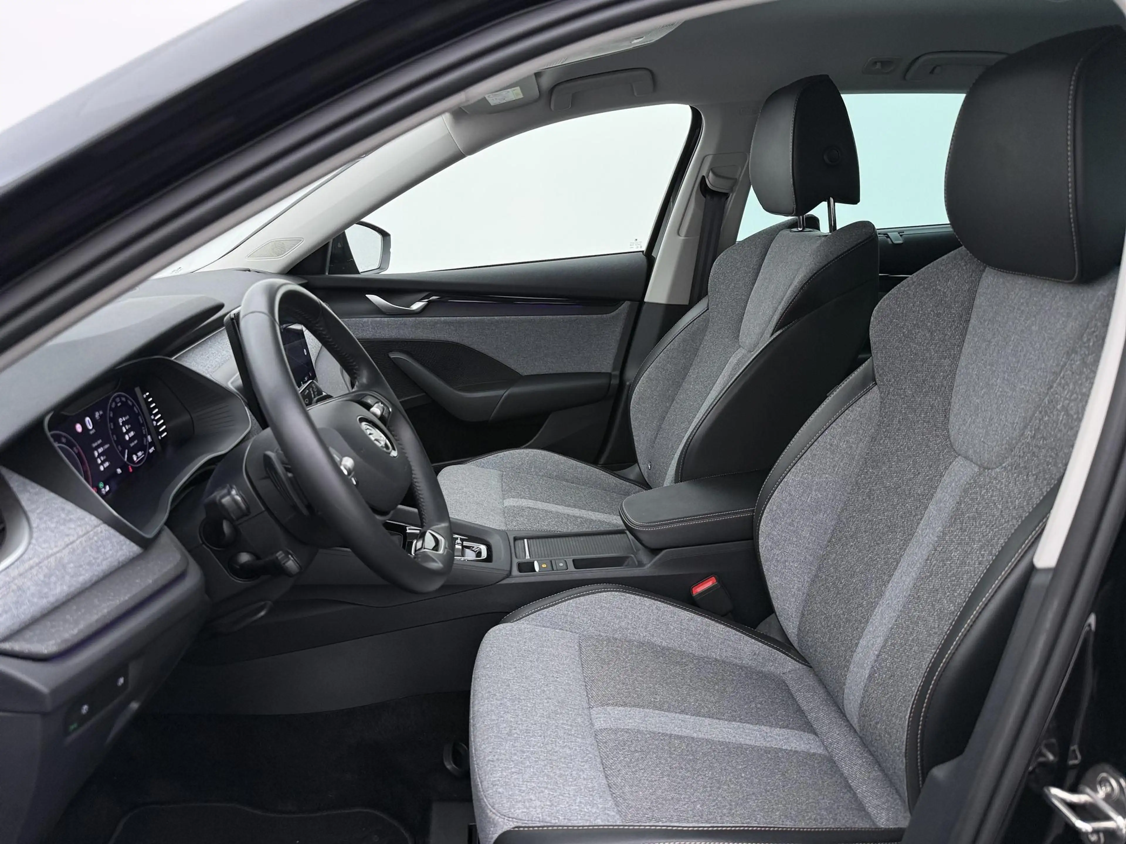 Skoda Octavia Combi 1.5 TSI Business Edition | Elek Achterklep | — photo 4