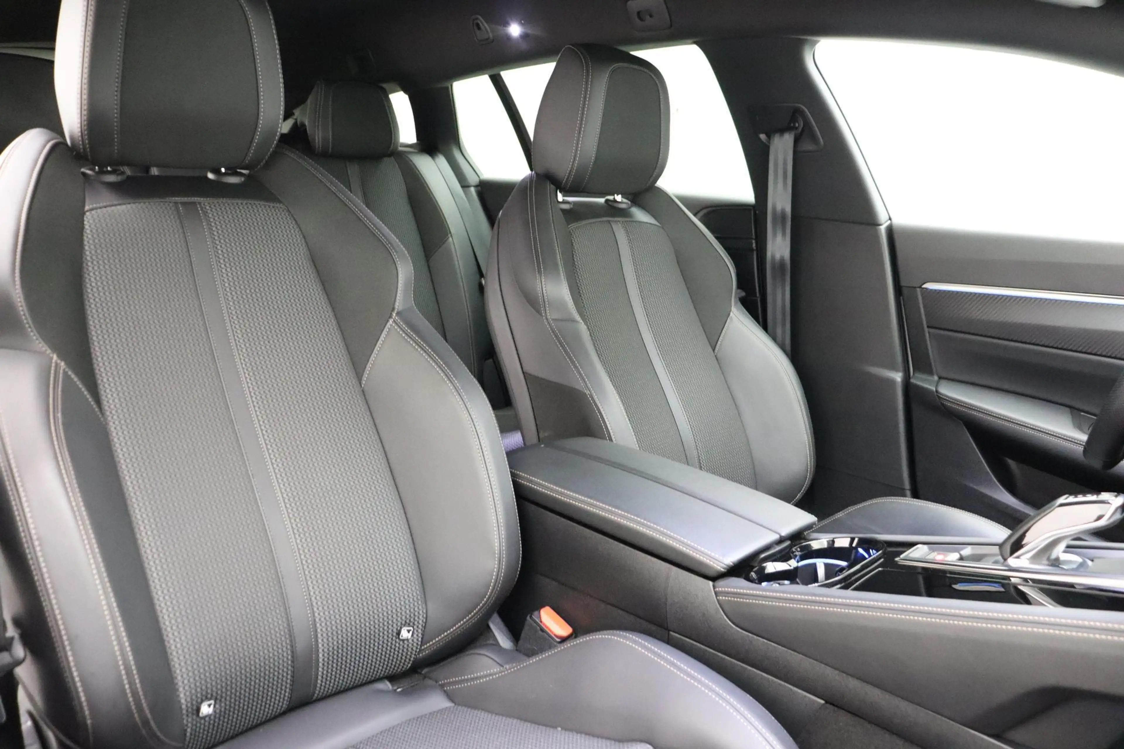 Peugeot 508 SW 1.6 HYbrid GT | Nieuwe tractiebatterij | 225pk — photo 10