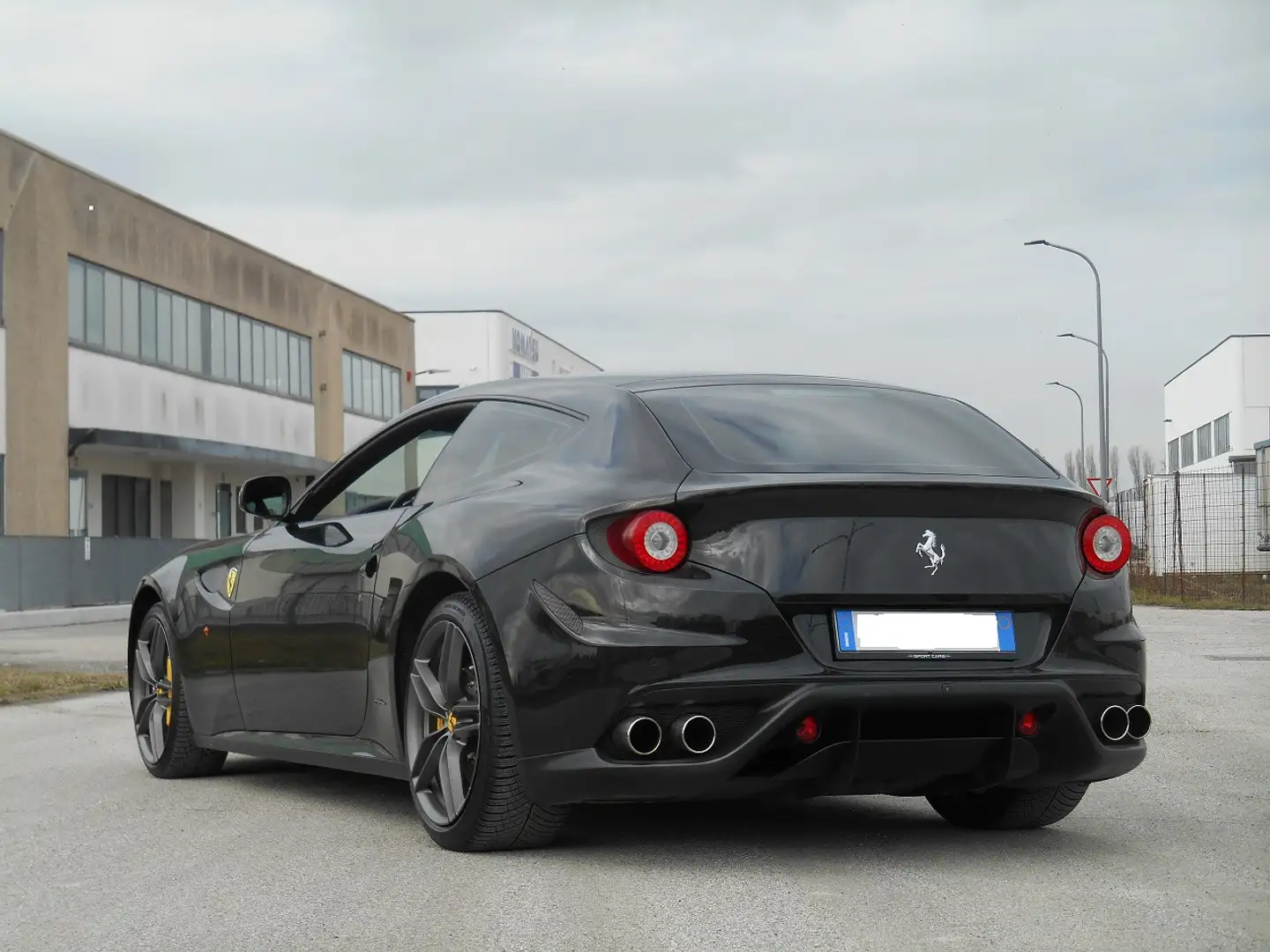 Ferrari FF 6.3 Schwarz - 1