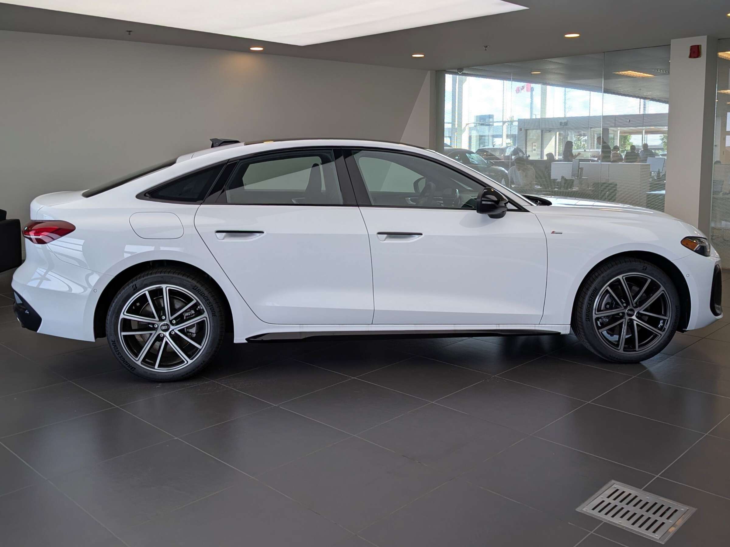 2025 Audi A5 Progressiv 2.0 TFSI quattro thumb 17
