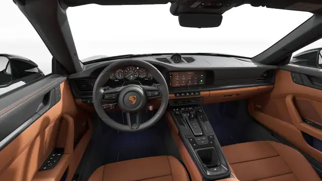Porsche 911 view 7