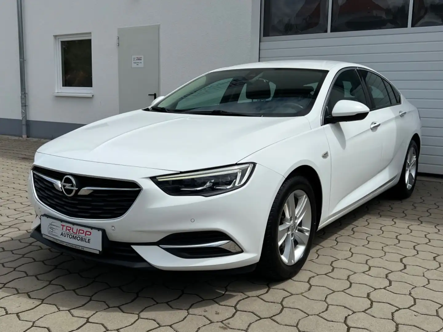 Opel Insignia B Grand Sport Innovation/LED/ACC/SHZ Bianco - 2