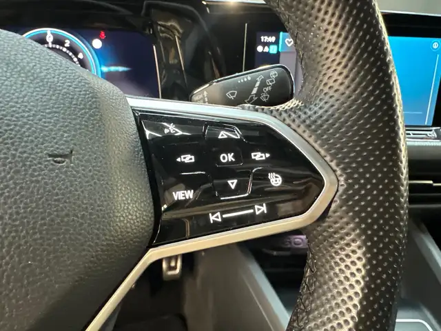 Volkswagen Golf view 13