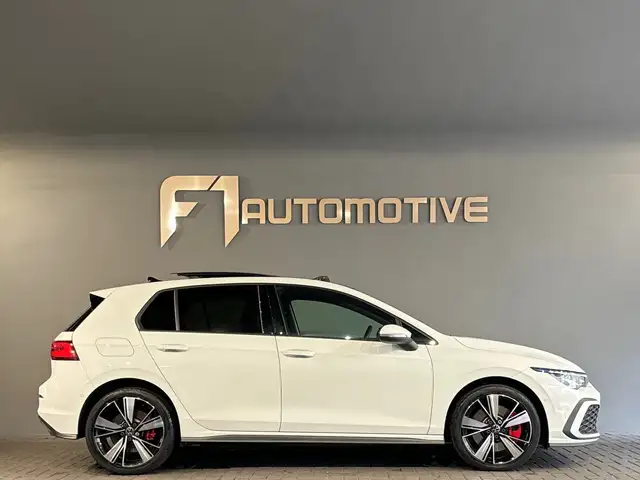 Volkswagen Golf view 11