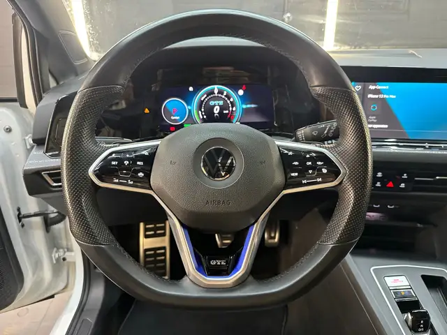 Volkswagen Golf view 12