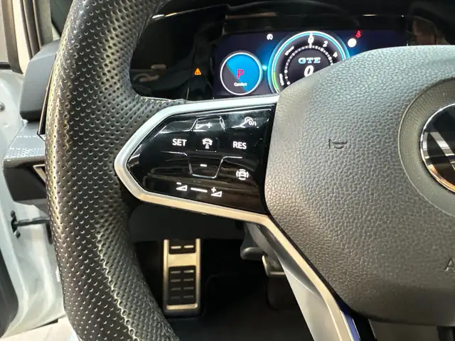 Volkswagen Golf view 14