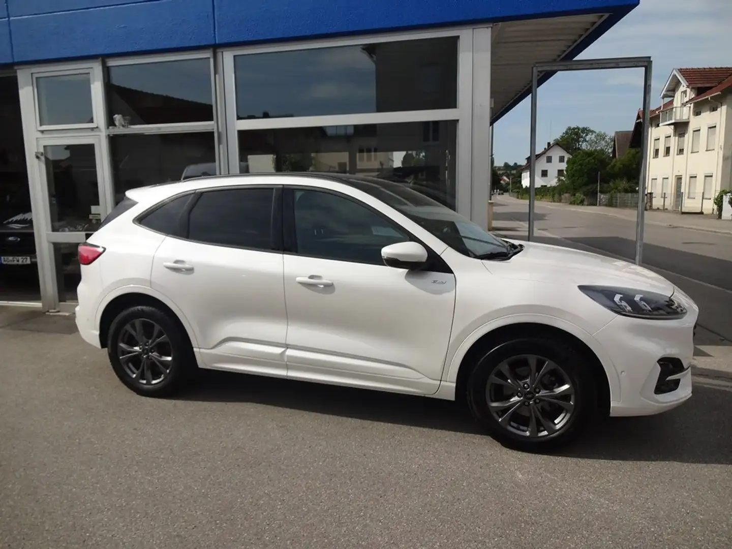 Ford Kuga Plug-In Hybrid ST-Line X Weiß - 2