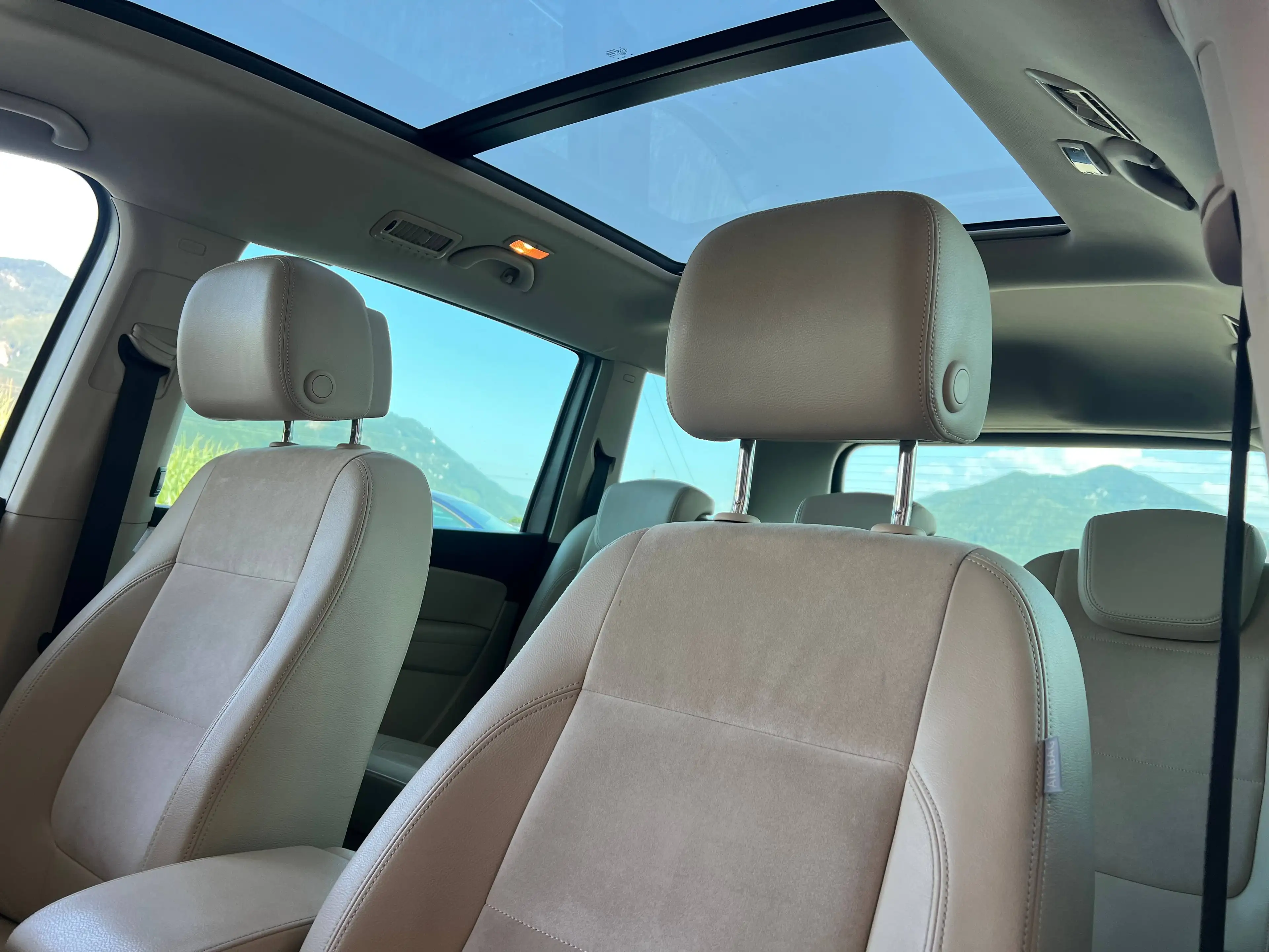 Volkswagen Sharan Highline BMT 2,0 TDI DPF 4Motion — photo 12