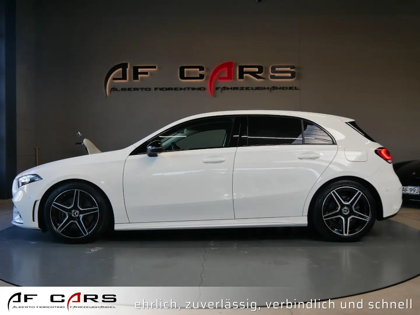 Mercedes-Benz A 220 A 220 AMG Sportpaket Night Paket DAB Multibeam Weiß - 2