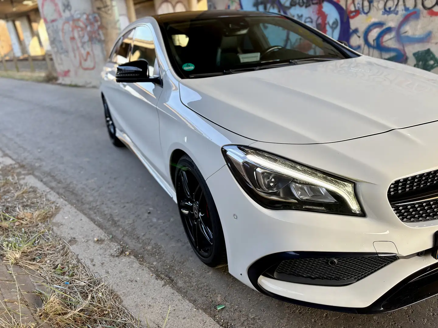 Mercedes-Benz CLA 220 Ambition 4 matic AMG Line White - 1