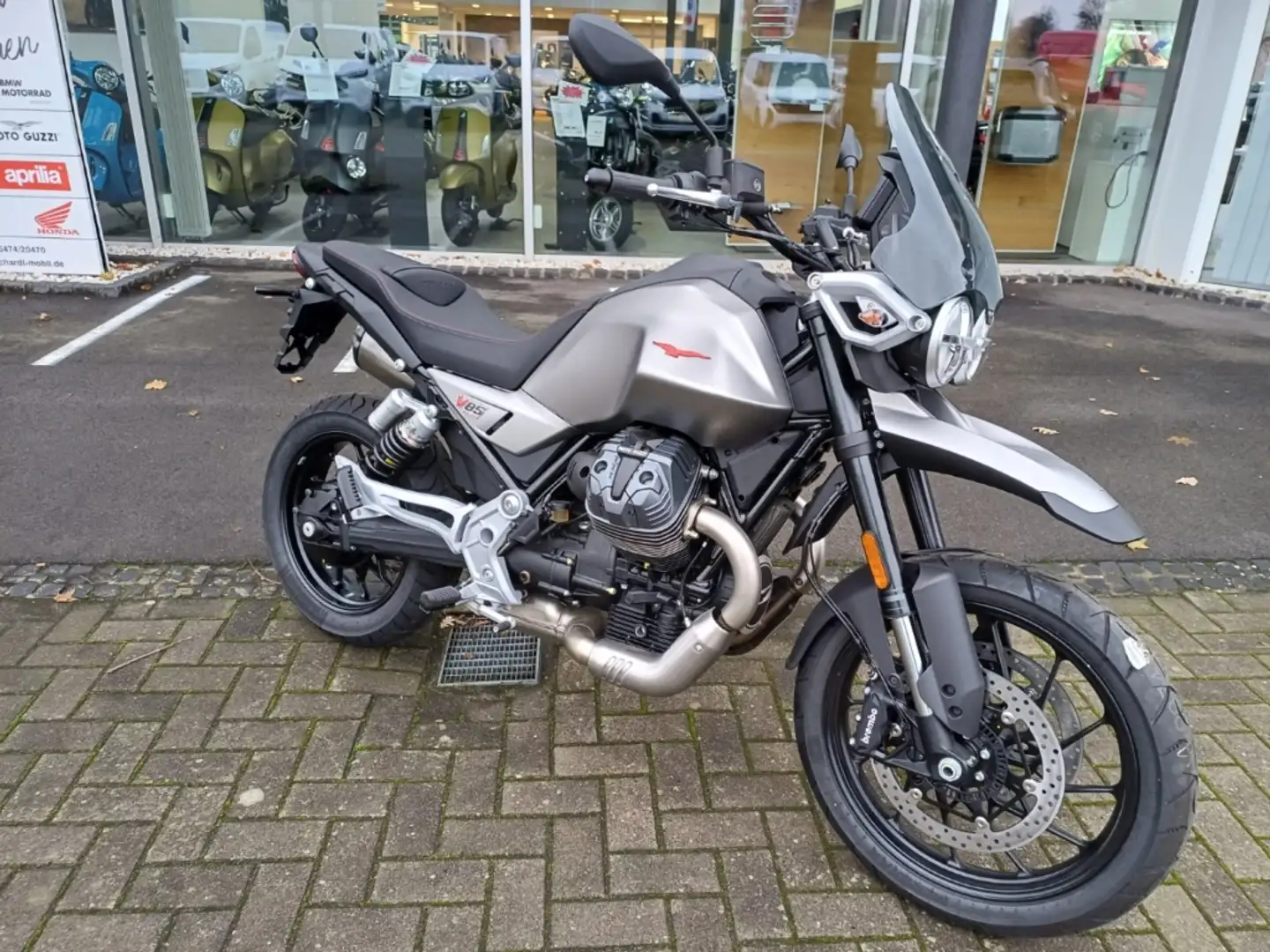 Moto Guzzi V 85 *E5+*80 PS*grau*LED*Tempomat*USB* Gris - 2