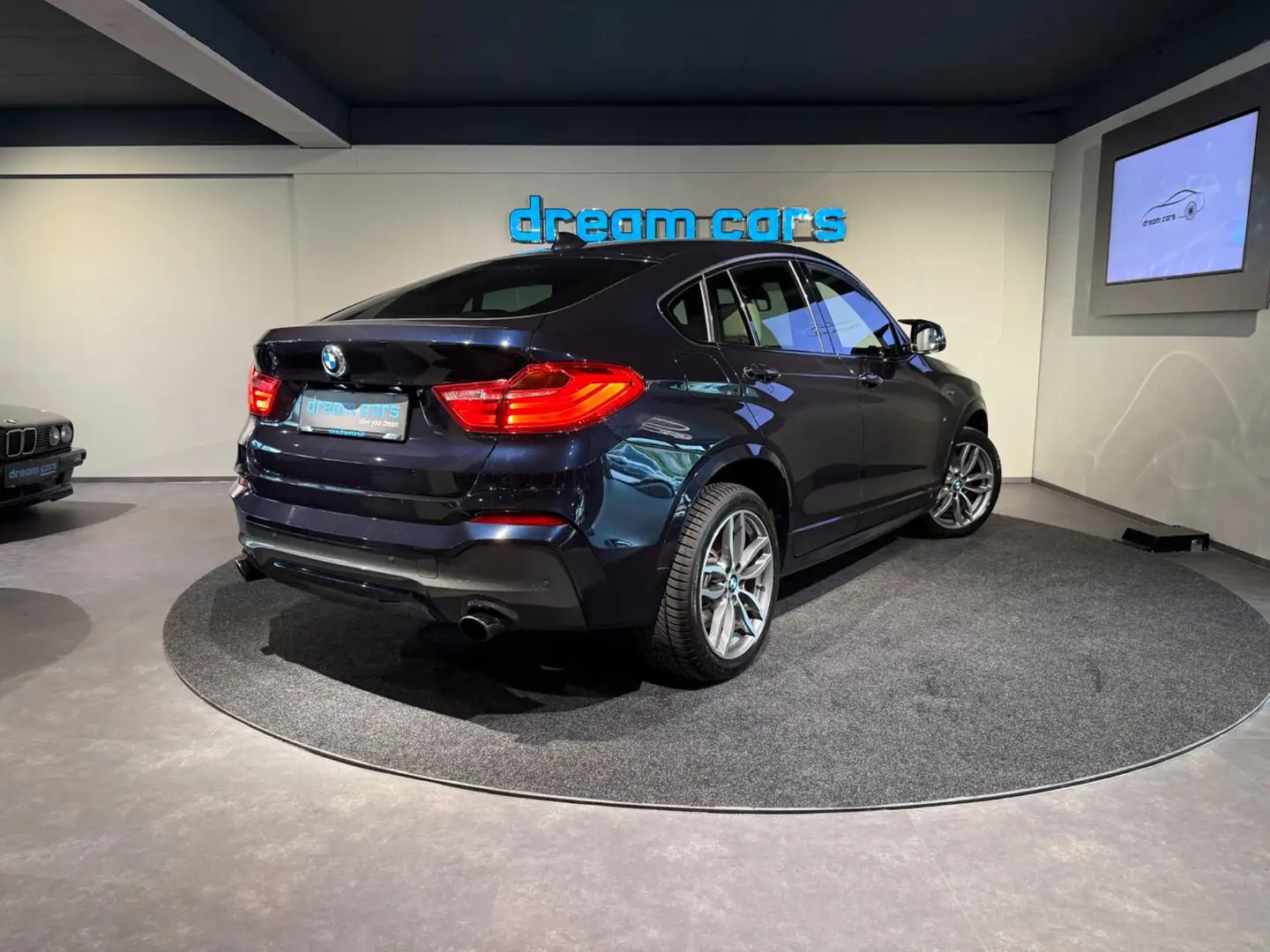 BMW X4 M40i / Navi Prof. / HUD / Harman Kardon / LED / Zwart - 2