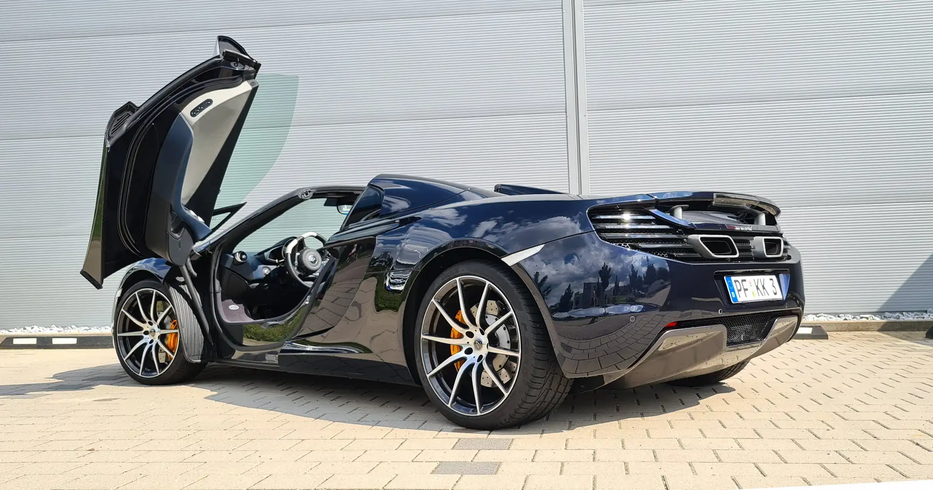 McLaren MP4-12C Negru - 2
