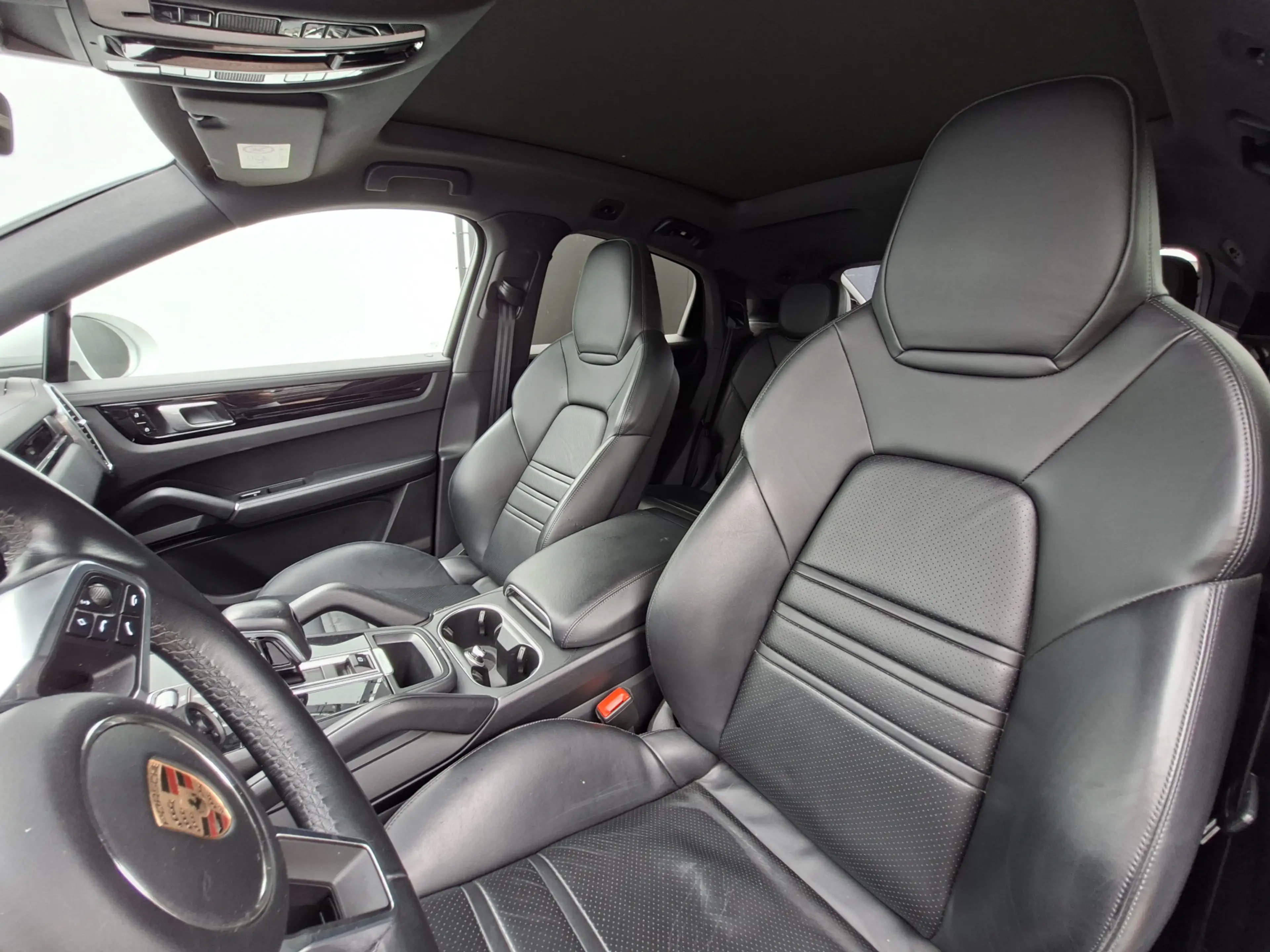 Porsche Cayenne Coupé 3.0 E-Hybrid Pano Trekhaak(3500) 360° Adapt. — photo 4