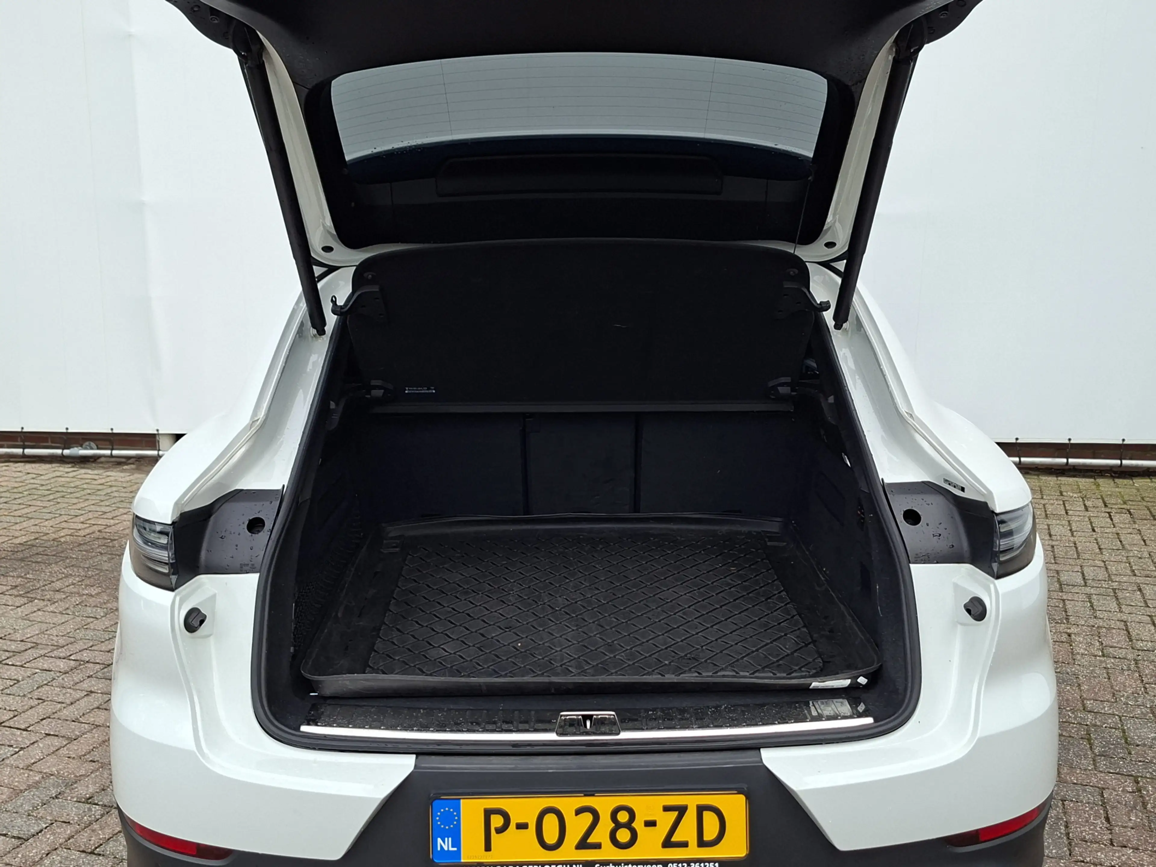 Porsche Cayenne Coupé 3.0 E-Hybrid Pano Trekhaak(3500) 360° Adapt. — photo 26