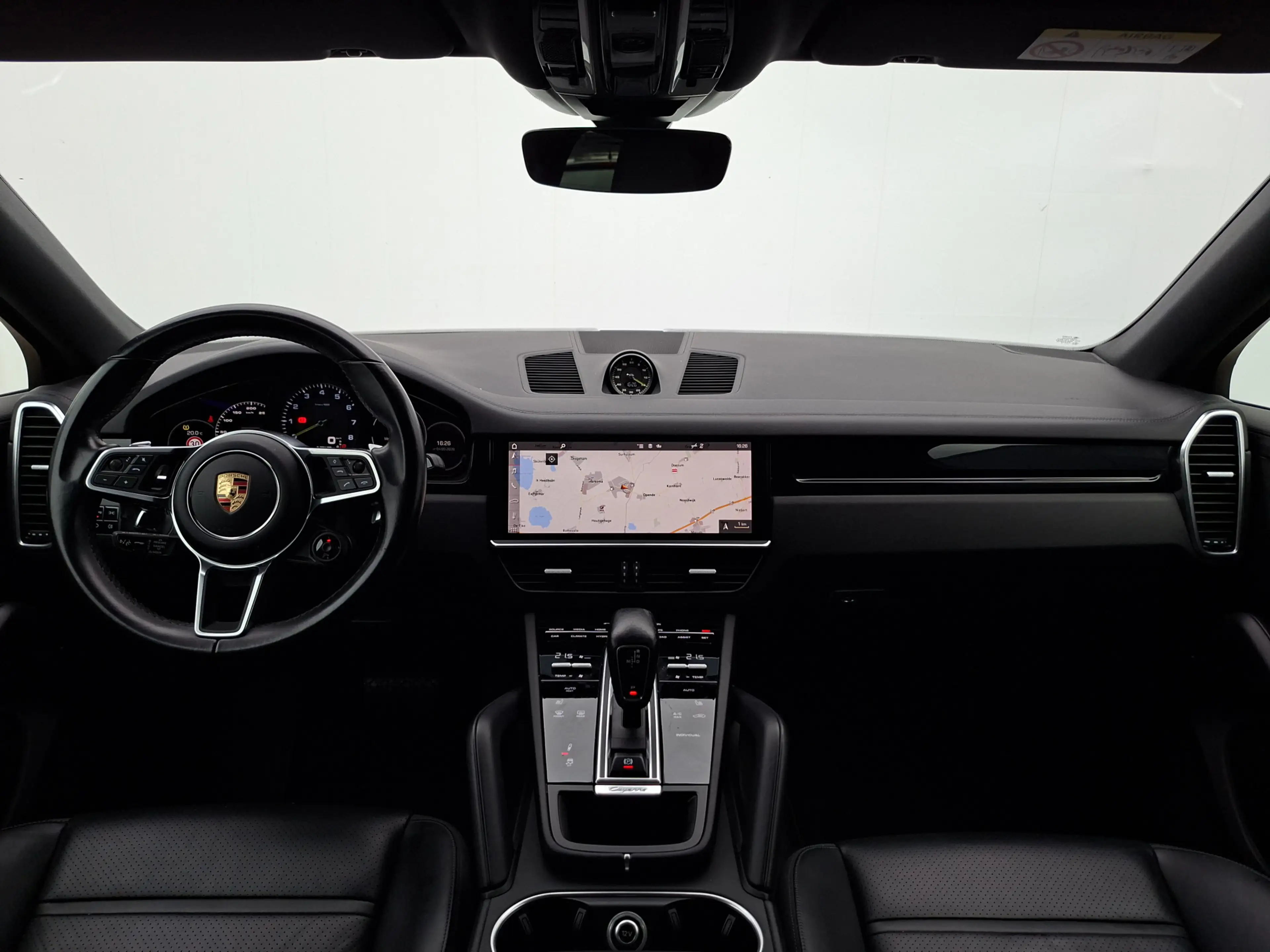 Porsche Cayenne Coupé 3.0 E-Hybrid Pano Trekhaak(3500) 360° Adapt. — photo 35