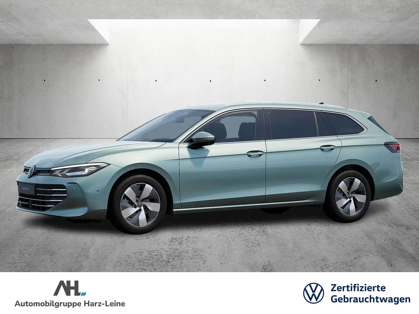 Volkswagen Passat Variant 2.0 TDI Business DSG AHK LED Navi ACC Massage Area Vert - 2