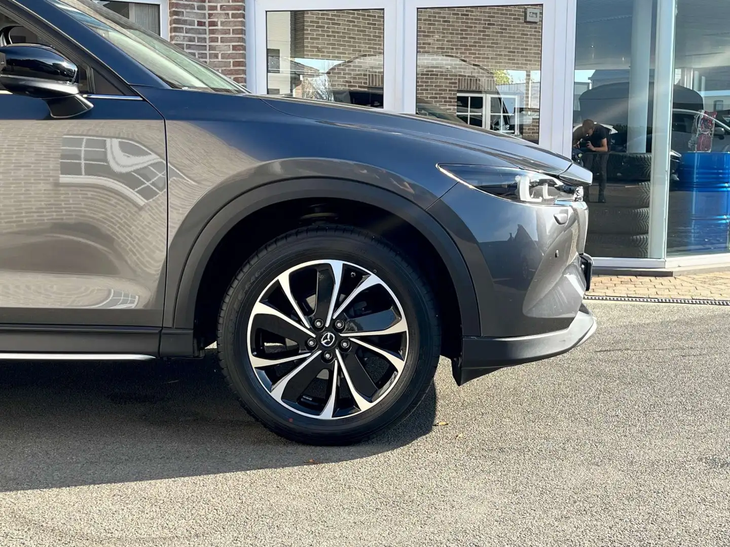 Mazda CX-5 2.0 M-HYBRID Newground / 25000km / BTW AFTRB Gris - 2