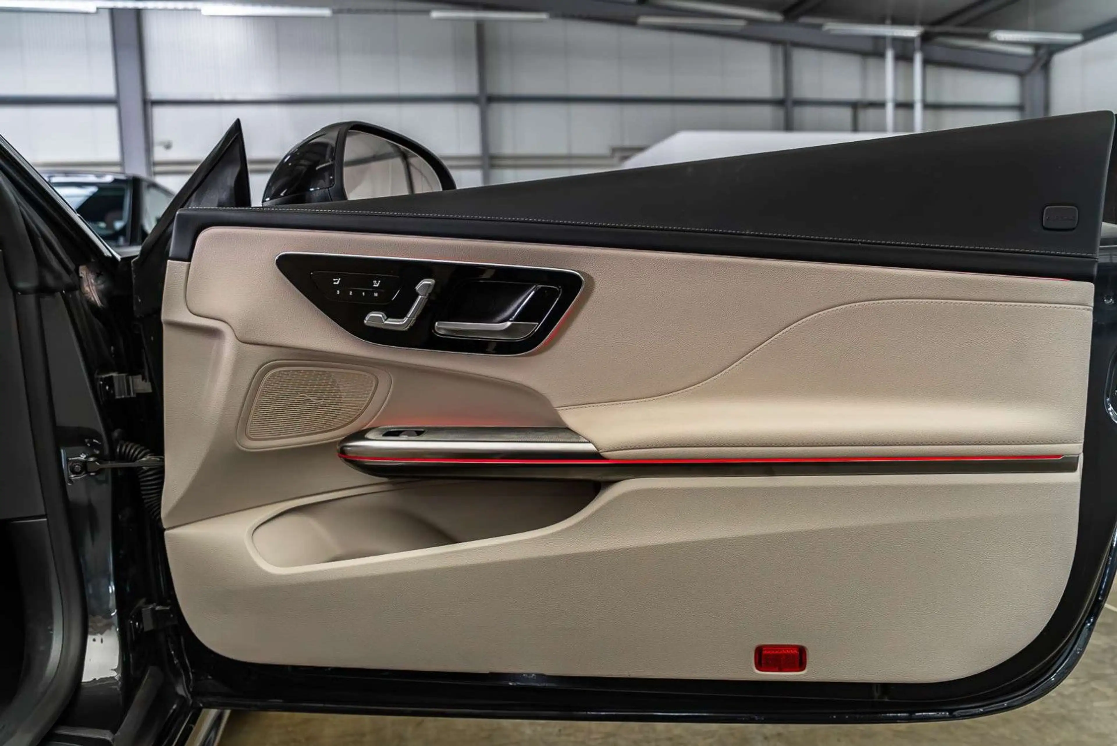 Mercedes-Benz CLE 220 d AMG Line Cabrio / Advanced + / MY 2025 — photo 20