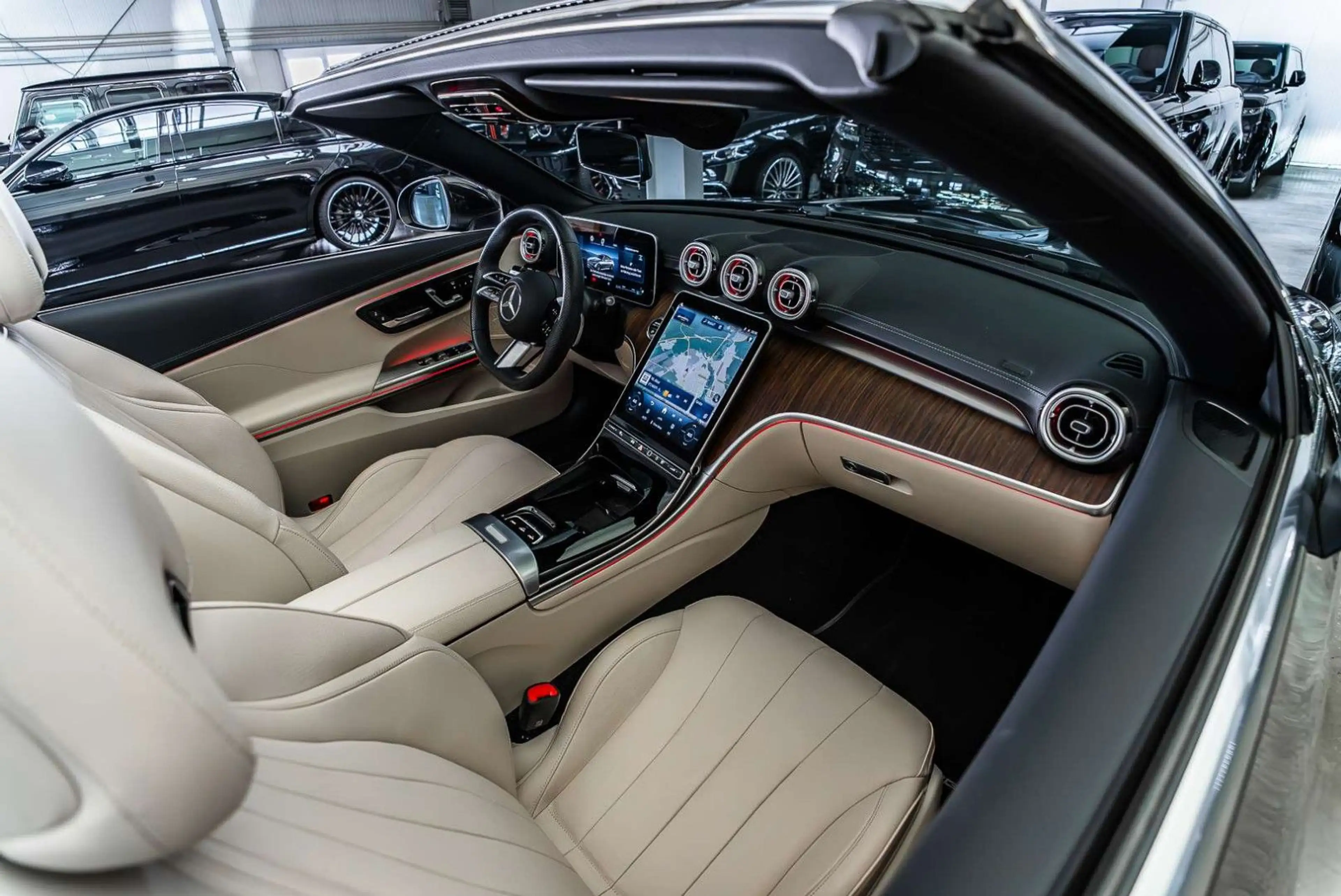Mercedes-Benz CLE 220 d AMG Line Cabrio / Advanced + / MY 2025 — photo 19
