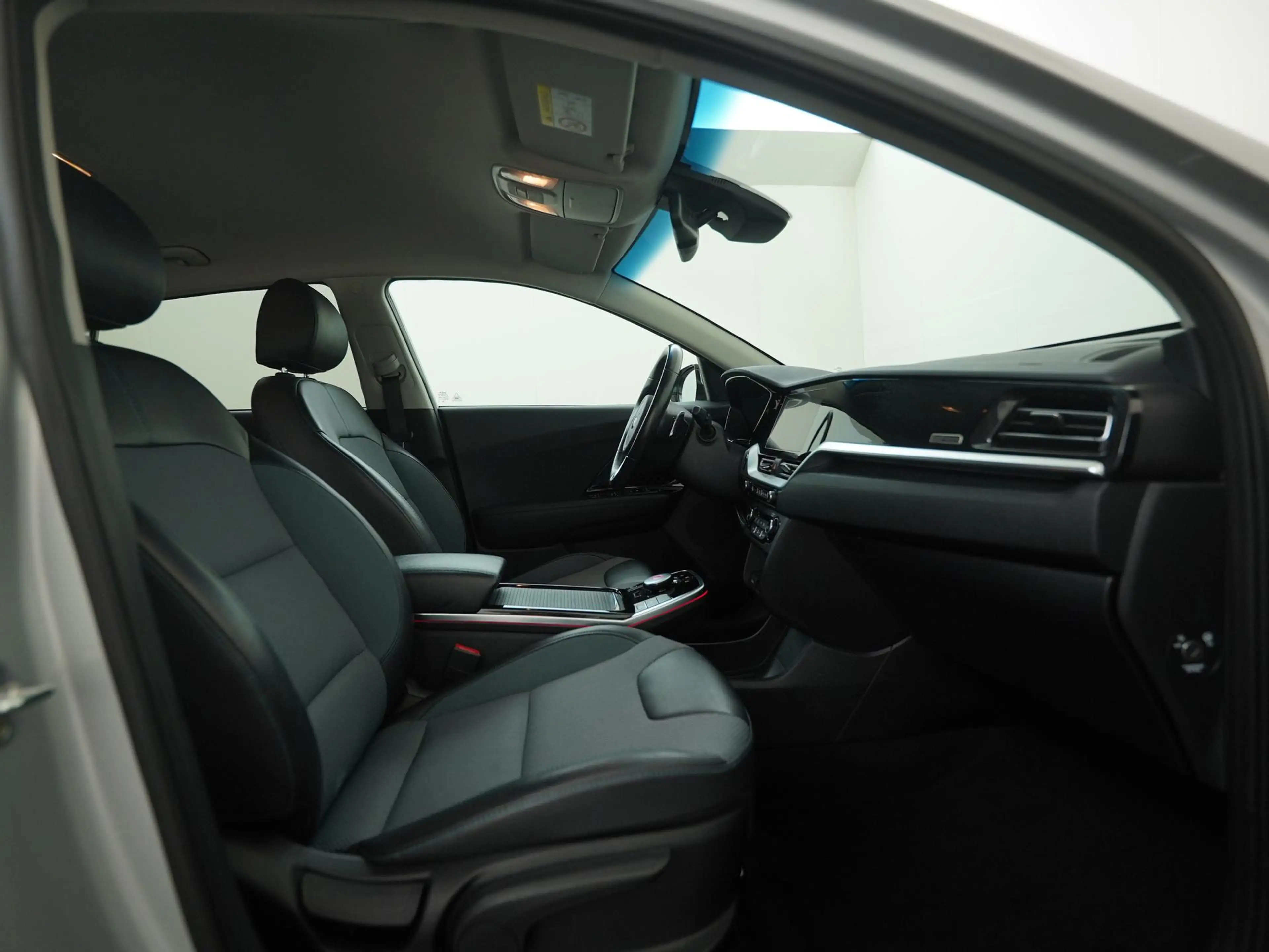 Kia e-Niro DynamicLine 64 kWh | SOH 100% | Trekhaak | Zondag — photo 3