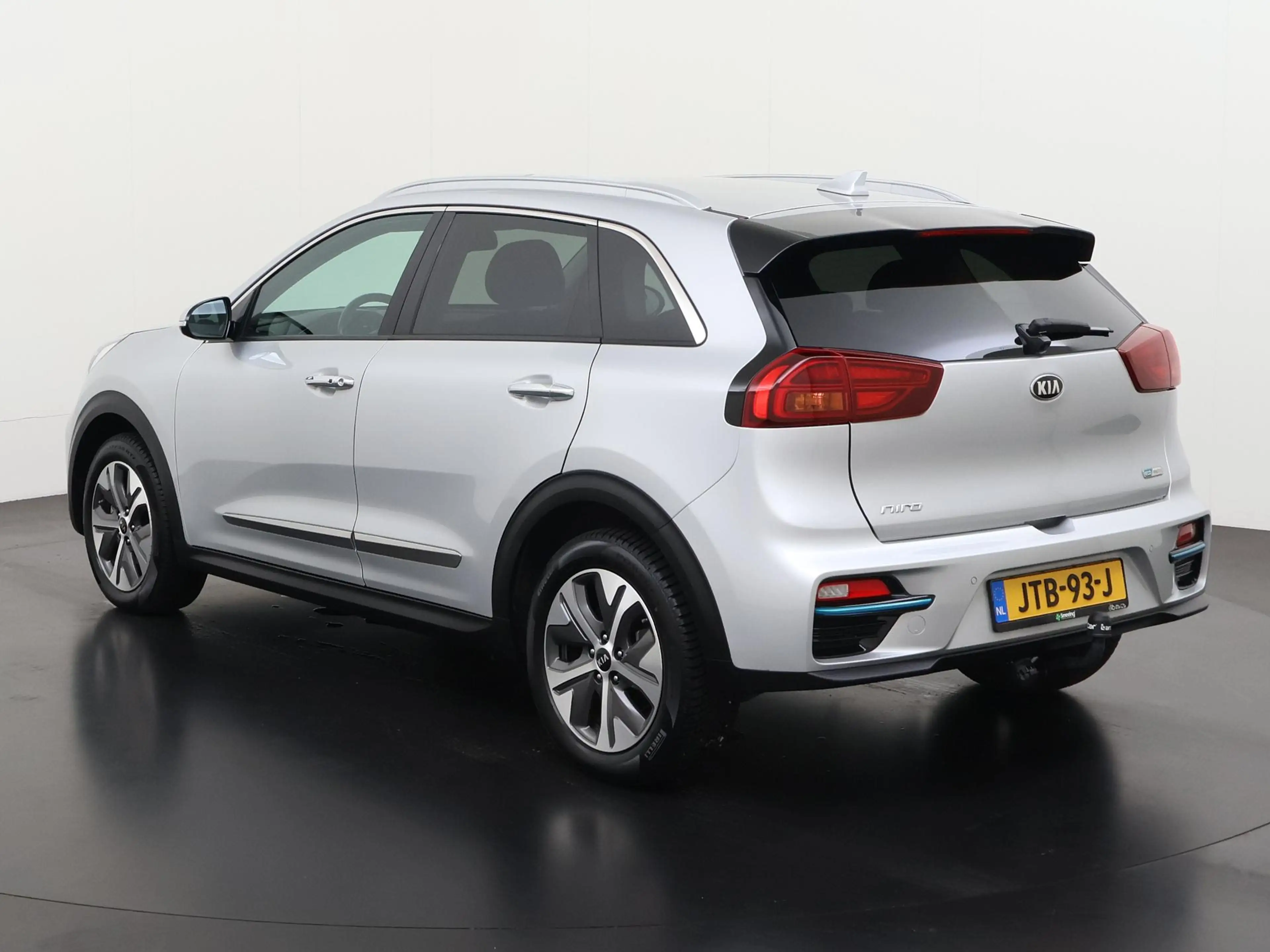 Kia e-Niro DynamicLine 64 kWh | SOH 100% | Trekhaak | Zondag — photo 7