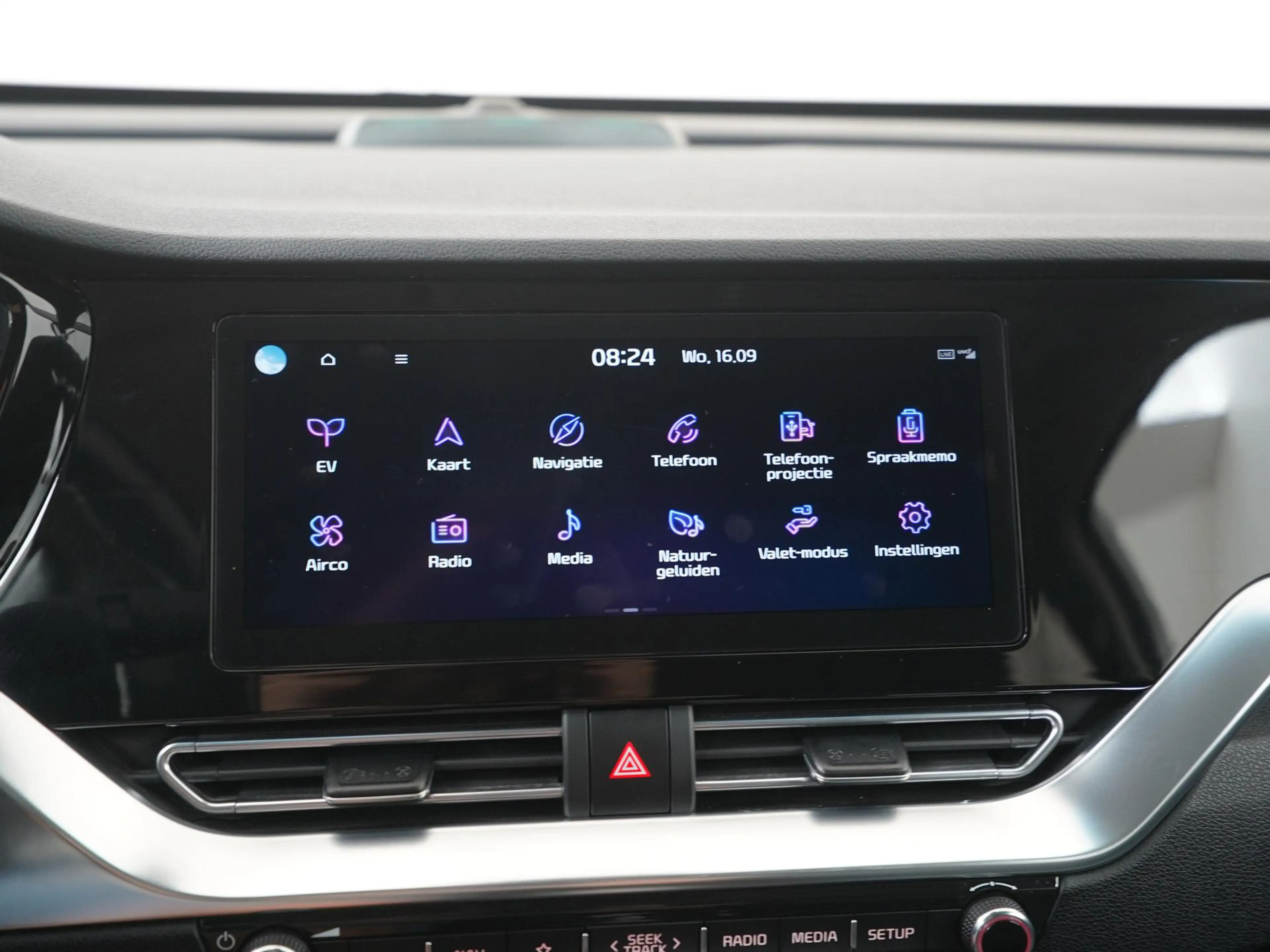Kia e-Niro DynamicLine 64 kWh | SOH 100% | Trekhaak | Zondag — photo 17